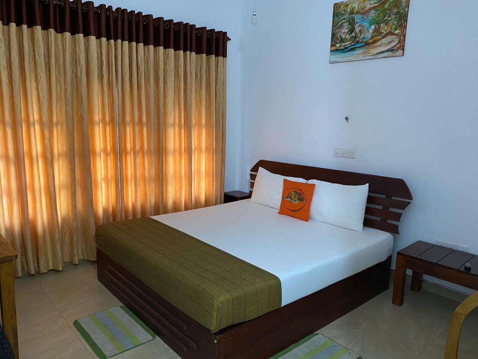 Why Not Palace Anuradhapura Exterior foto
