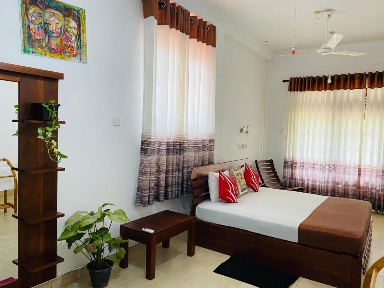 Why Not Palace Anuradhapura Exterior foto